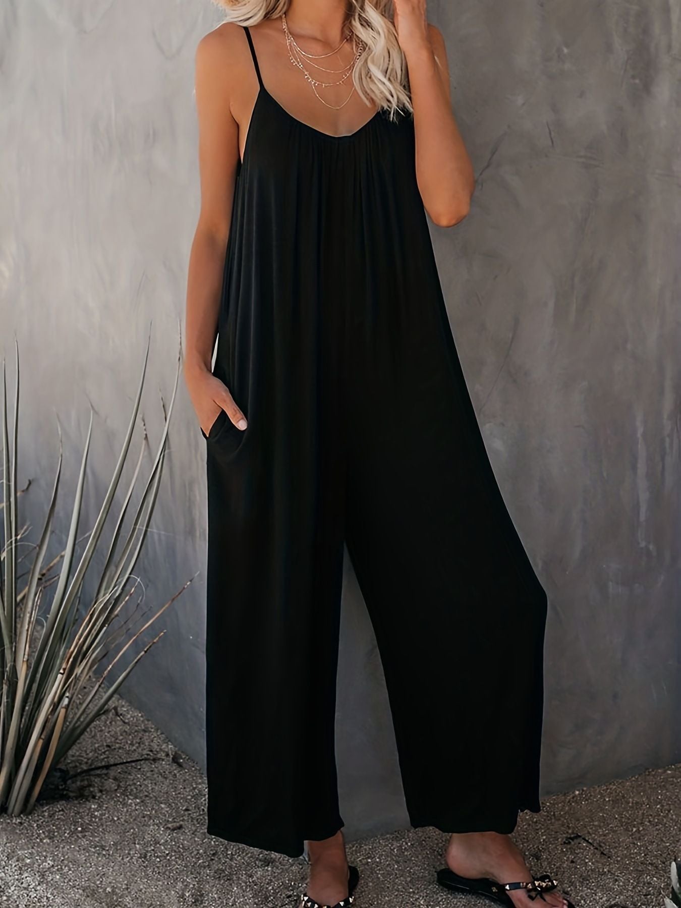 Hot Sale Casual Fashion Temperament Solid Color Suspender Jumpsuit For Women