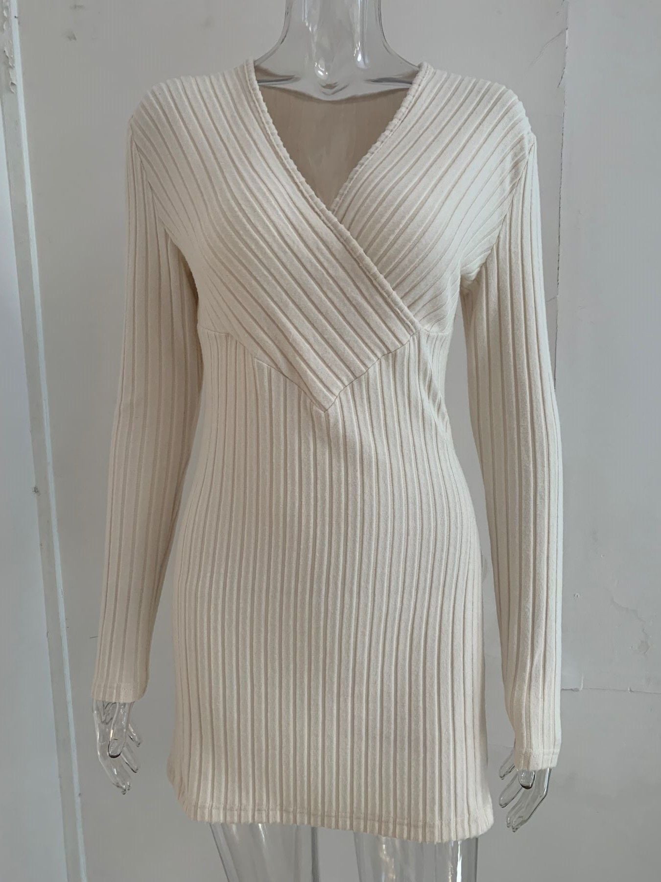 New Long-Sleeved Solid Color V-Neck Casual Home Pit Strip Top Thin