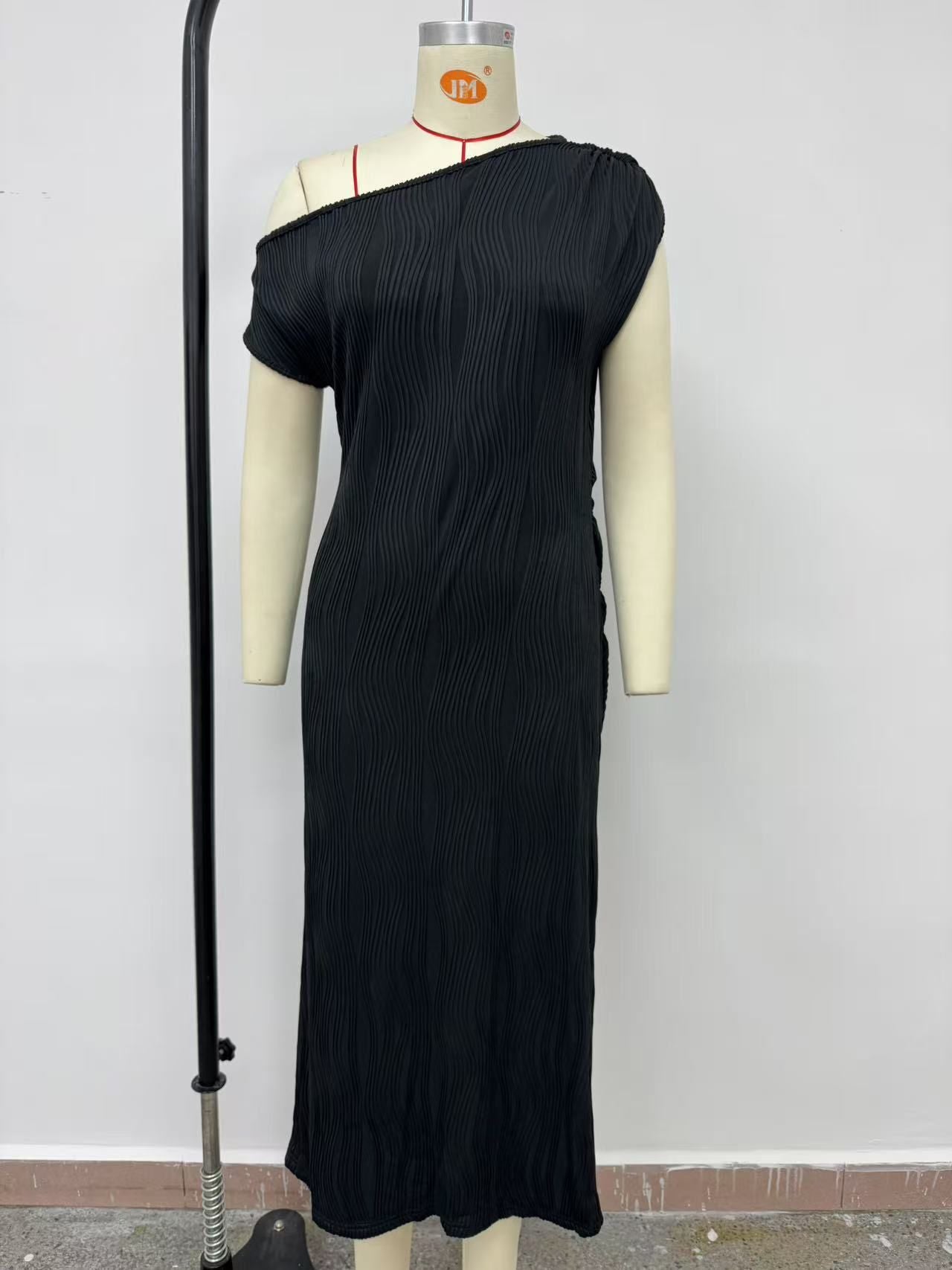 New Cross-Border Cute Fashion Water Ripple Slanted Shoulder Dress